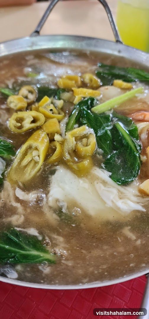 Noodle Soup with Vegetables and Chili