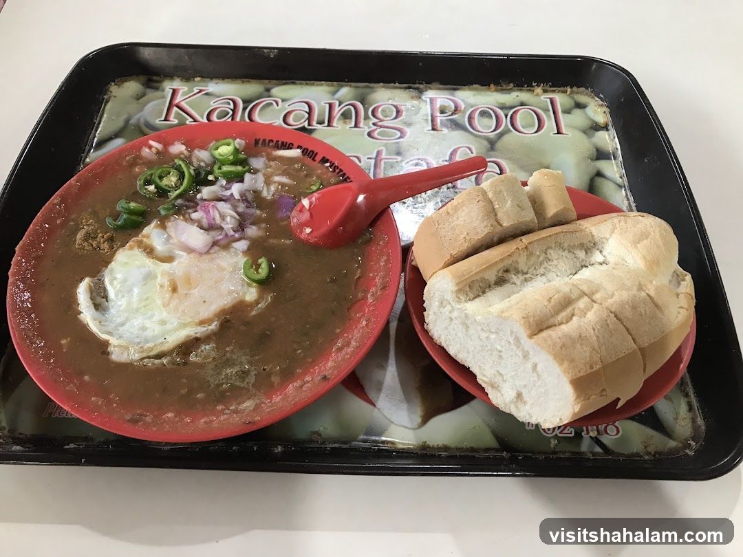 Kacang Pool with Bread