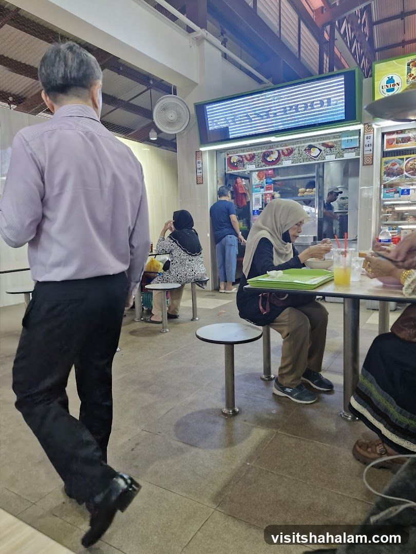 Food court scene