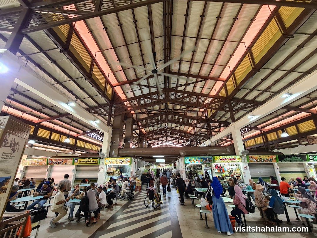 Busy Food Court