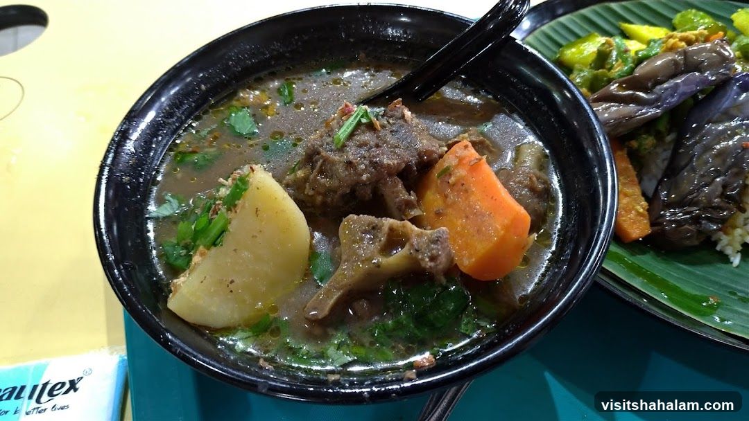 Beef soup with vegetables