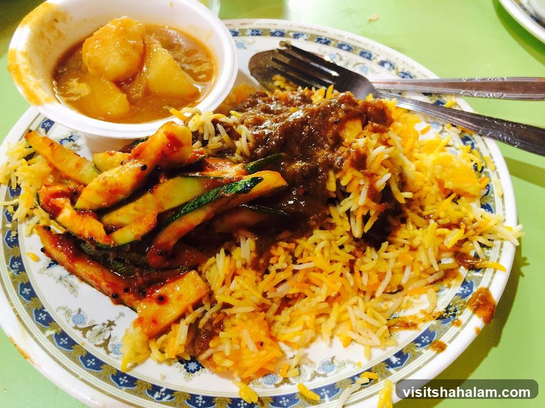 Biryani with side dish