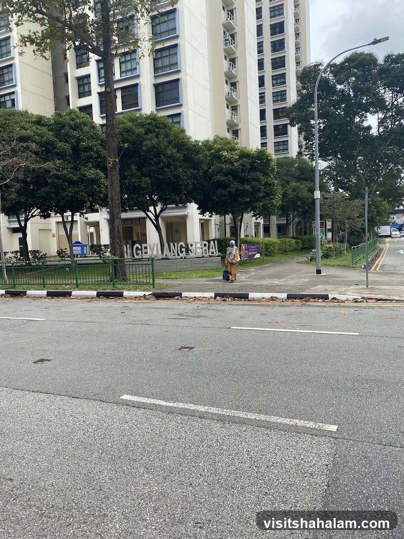 Geylang Serai sign