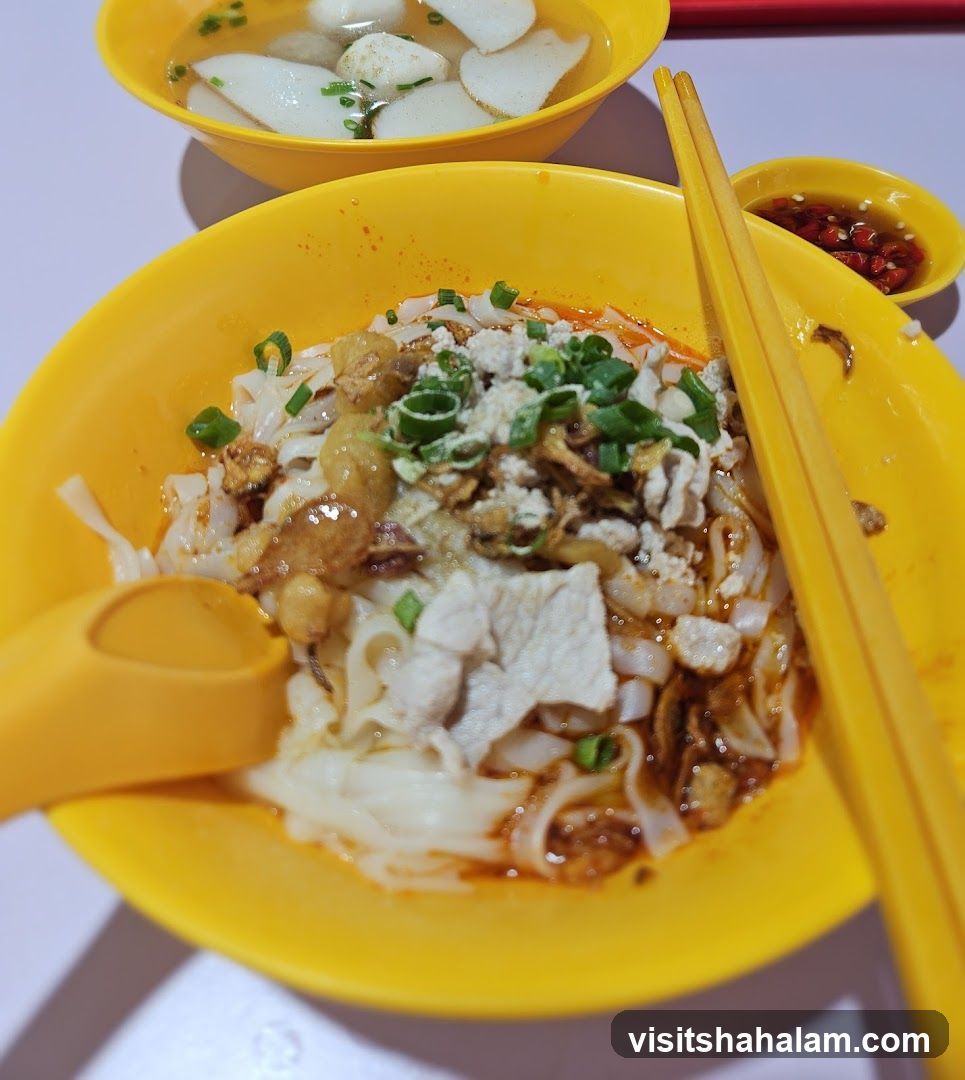 Noodles with Pork and Fish Balls