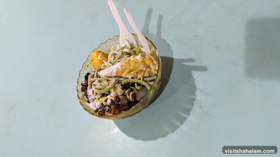 Dessert Bowl with Durian and Chendol