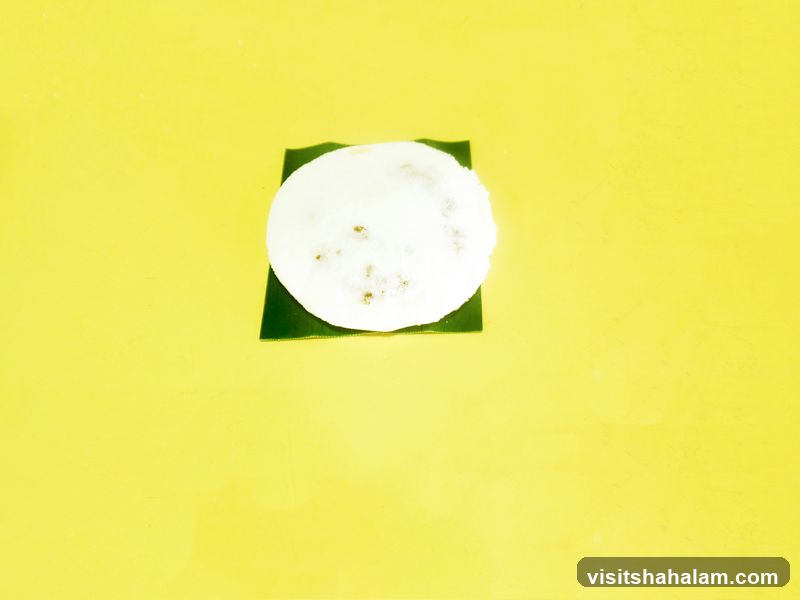 Idli on a banana leaf