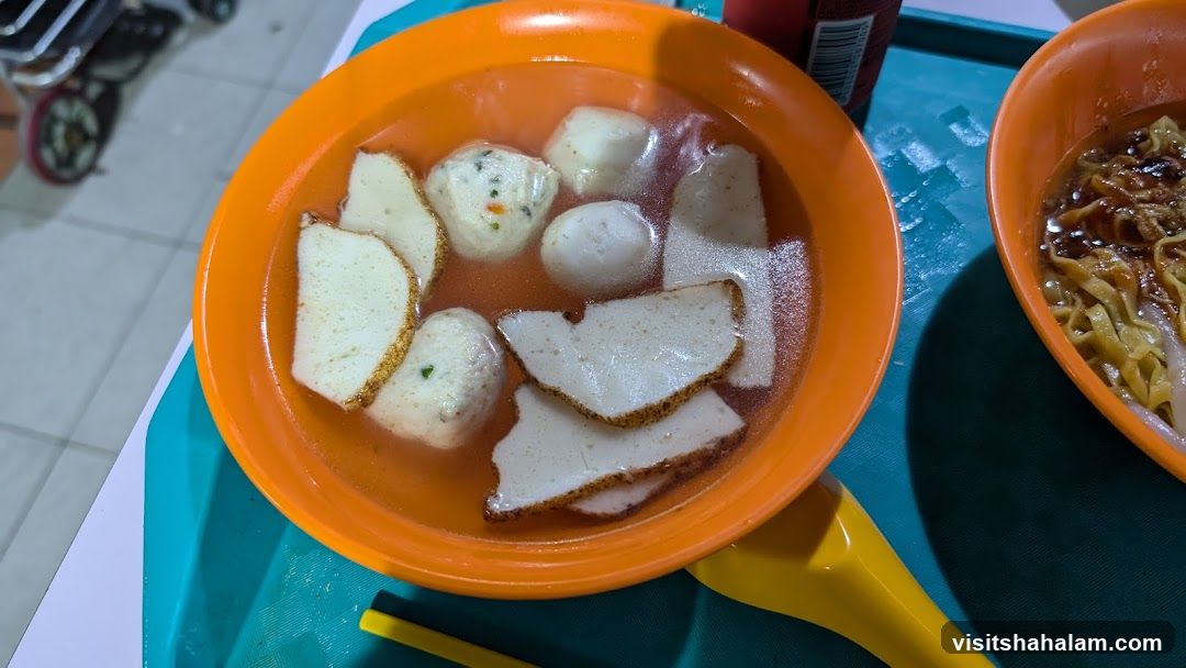 Fish Ball Soup and Noodles