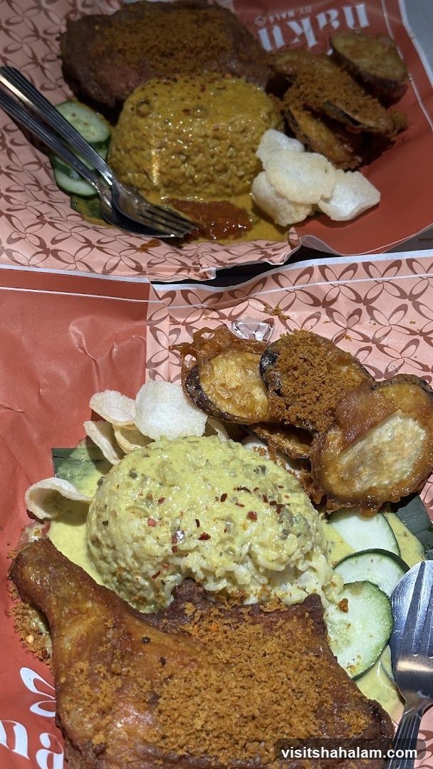Nasi Lemak with Fried Chicken