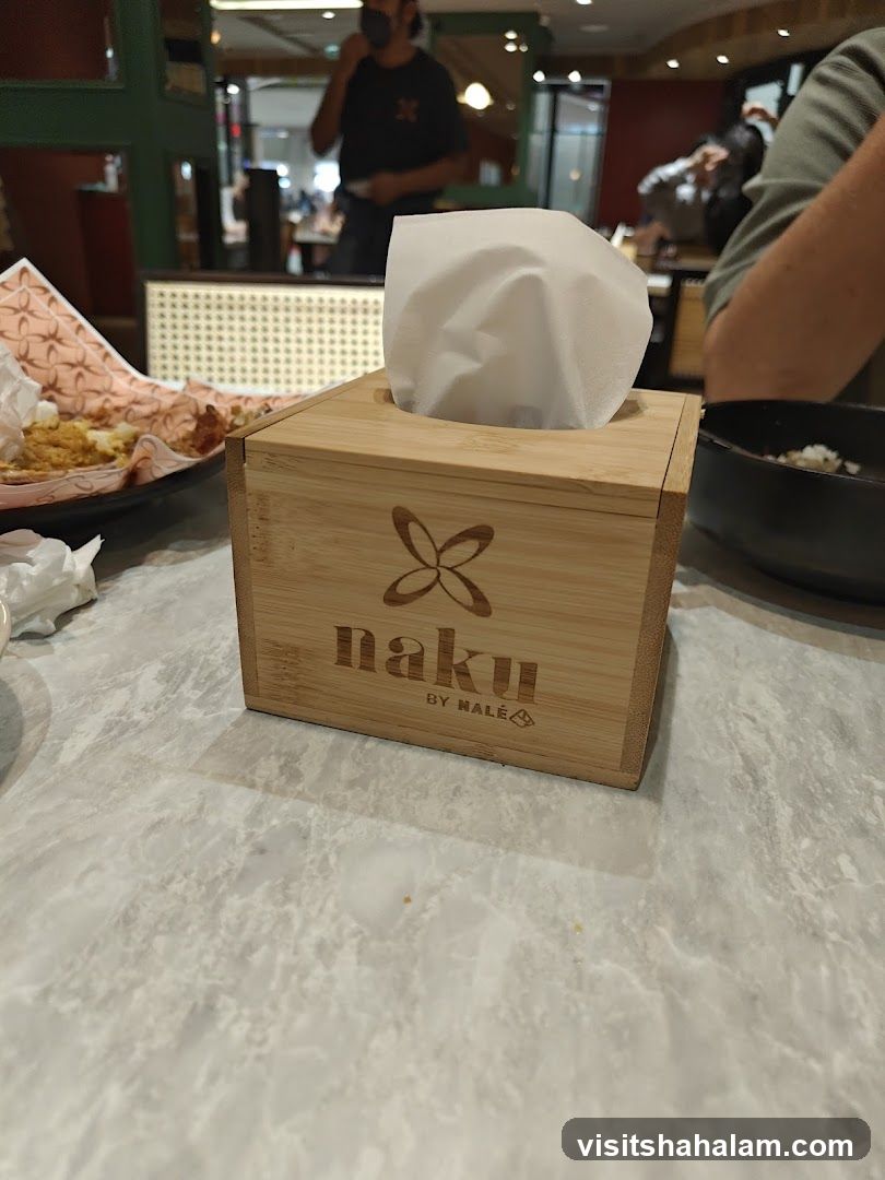 Naku by Nalé Tissue Box