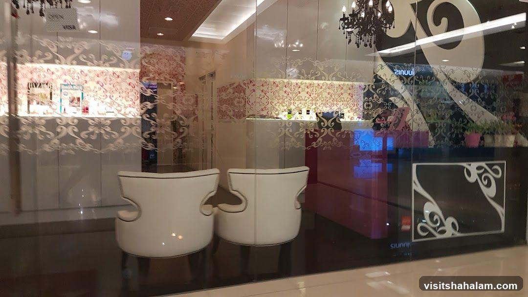 Honeypot Wax Boutique