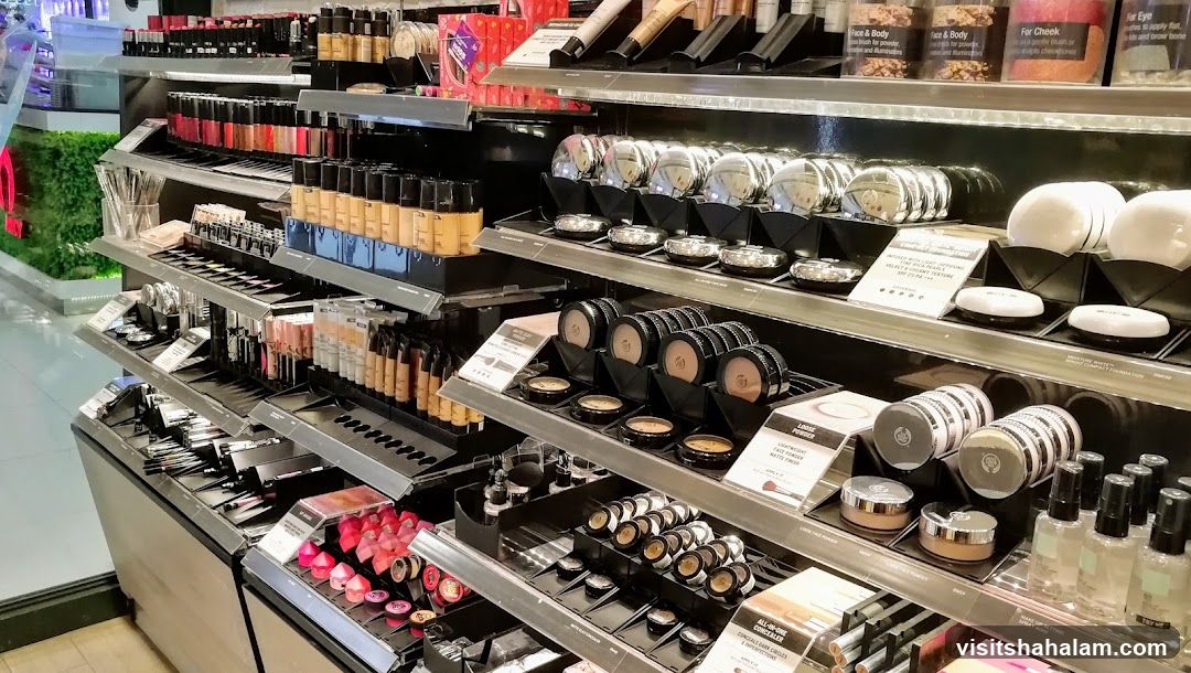 Cosmetics Display