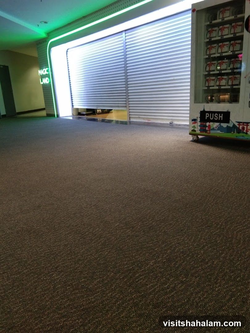 Vending Machine and Store Entrance