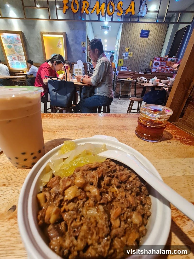 Formosa Restaurant Interior