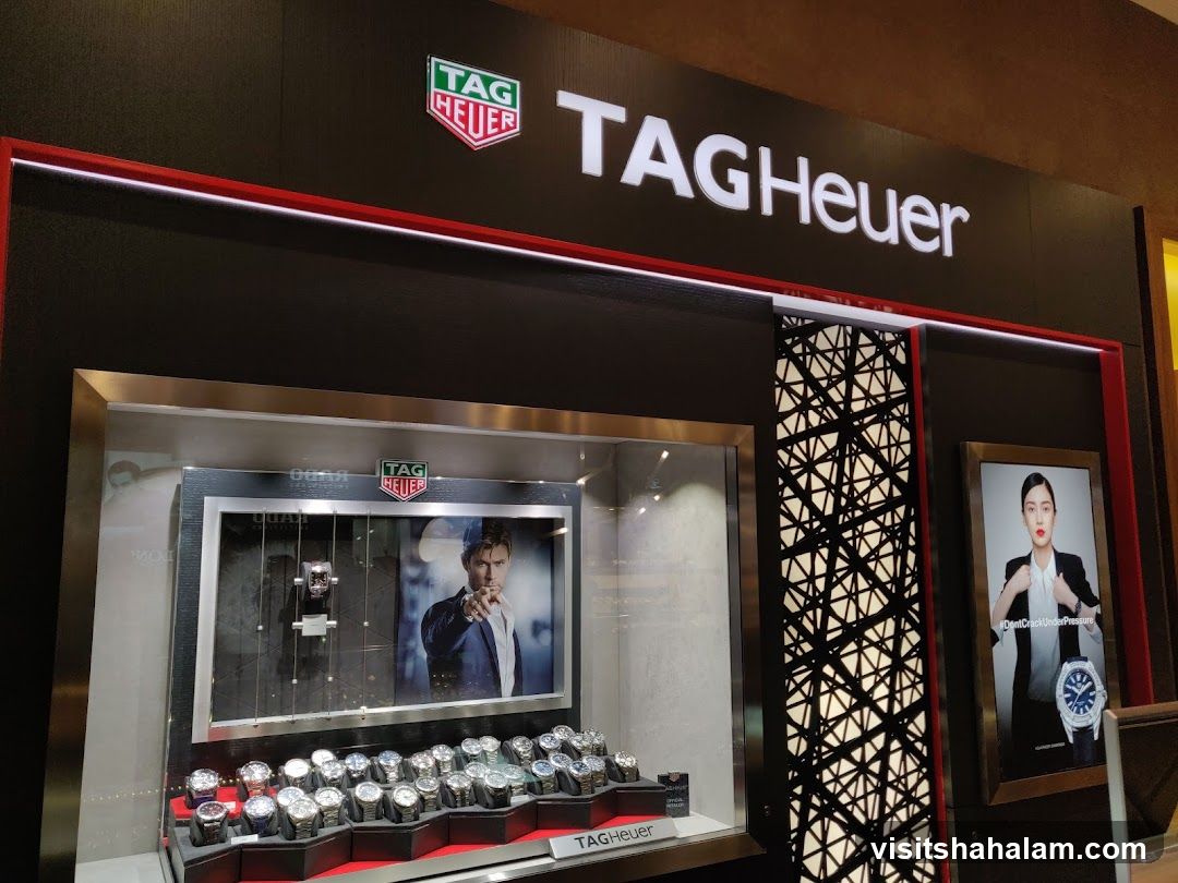 TAG Heuer Store Display