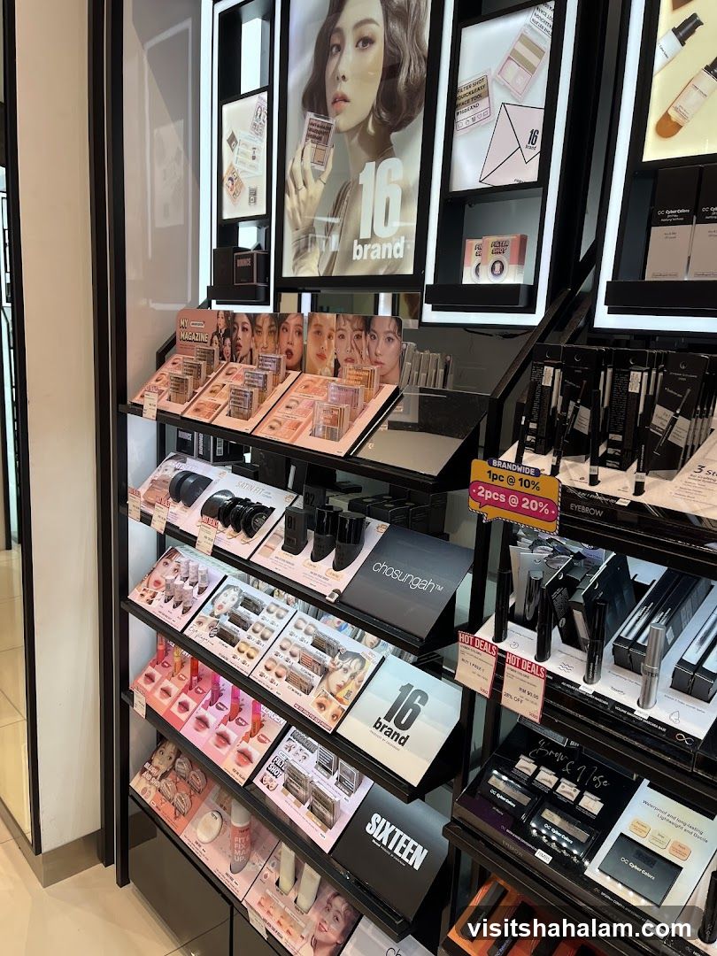 Cosmetics Display