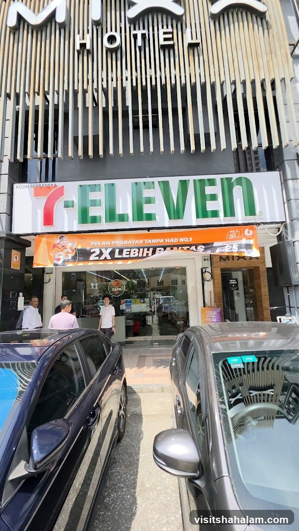 7-Eleven Storefront