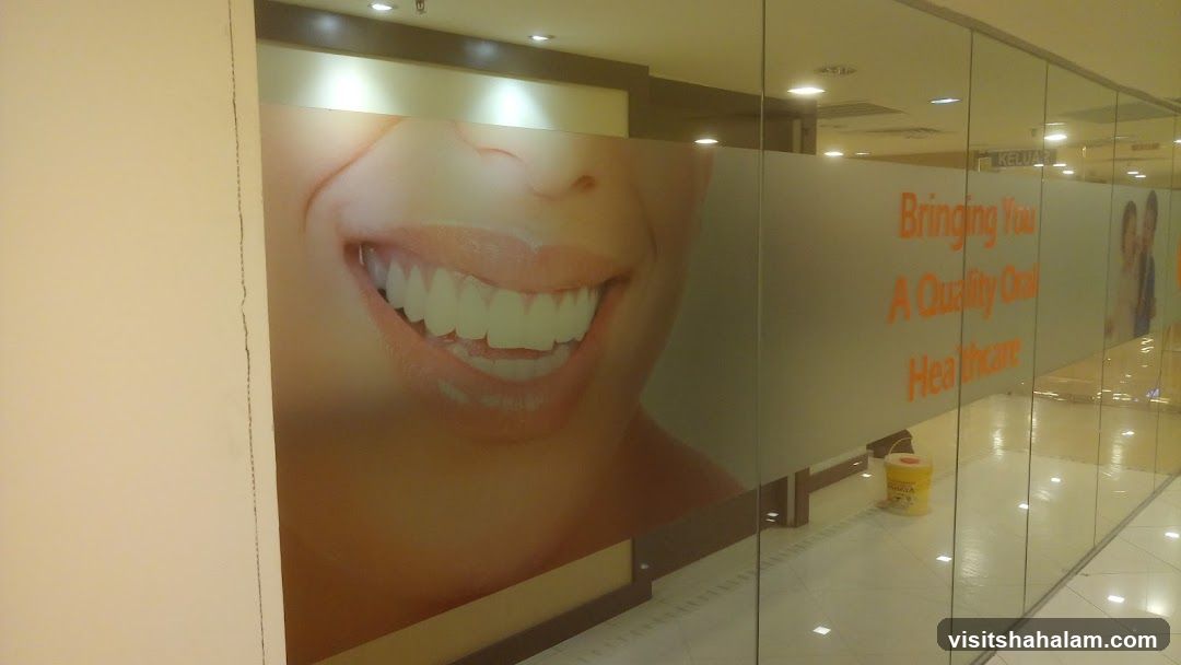 Dental Clinic Advertisement
