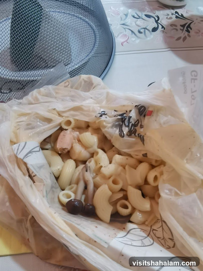 Pasta with Mushrooms and Olives