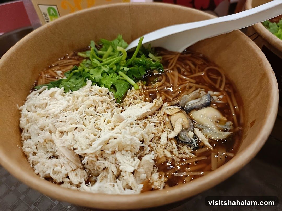 Bowl of Noodles with Chicken and Oysters