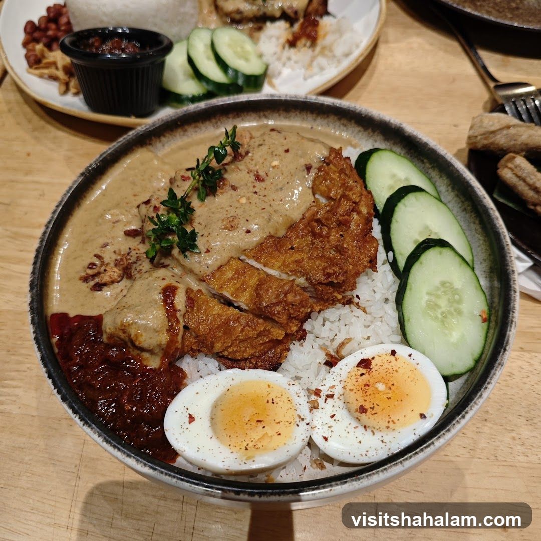 Nasi Lemak with Fried Chicken