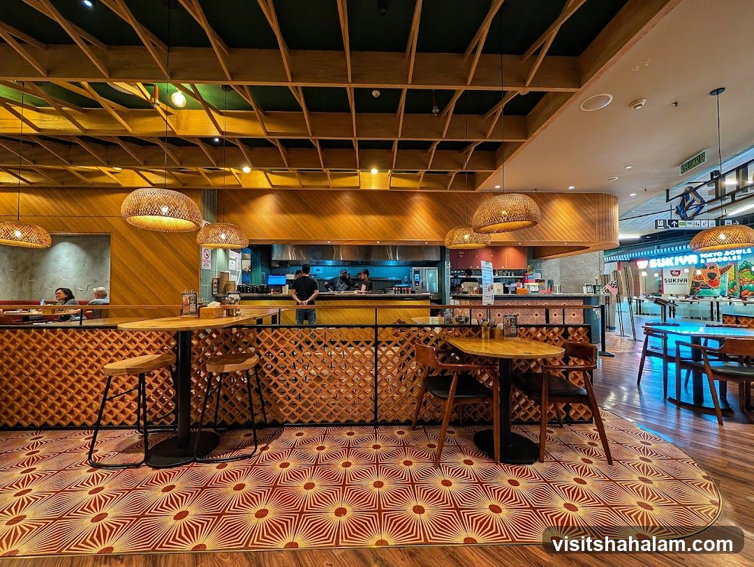 Restaurant Interior with Japanese-inspired Decor