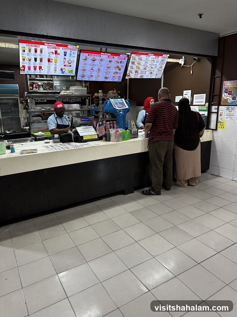 Food counter with digital menus