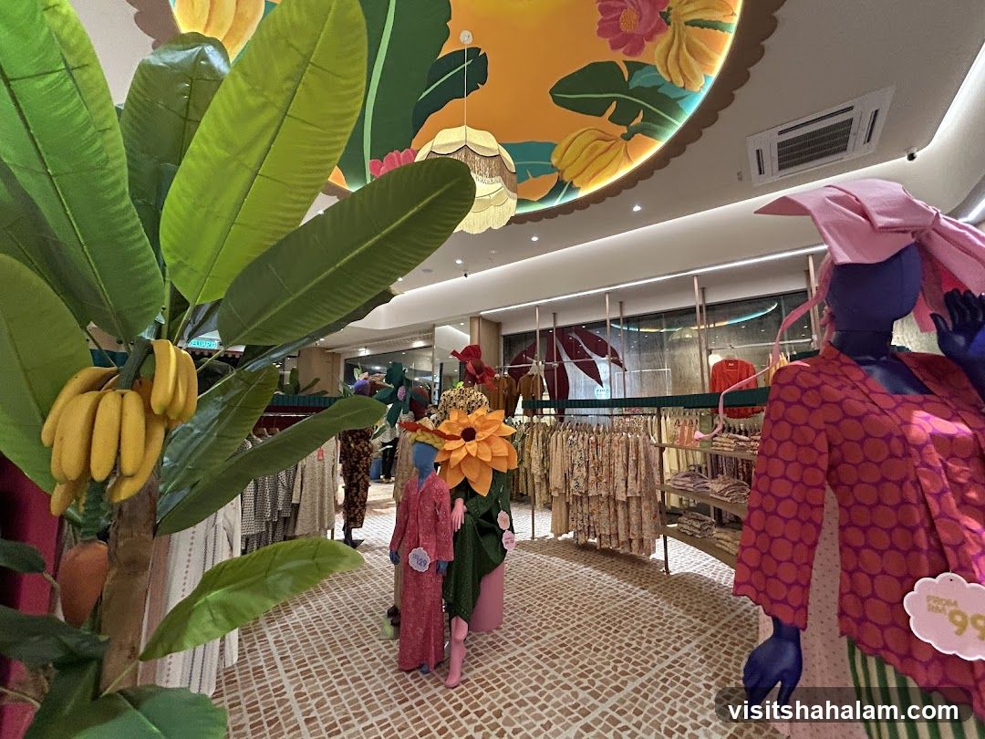 Fashion Store Interior with Tropical Decor