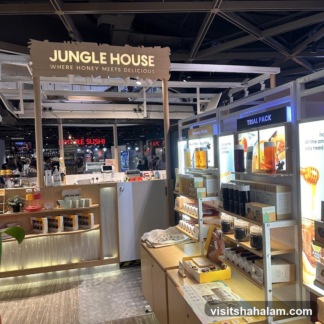 Jungle House Store Display