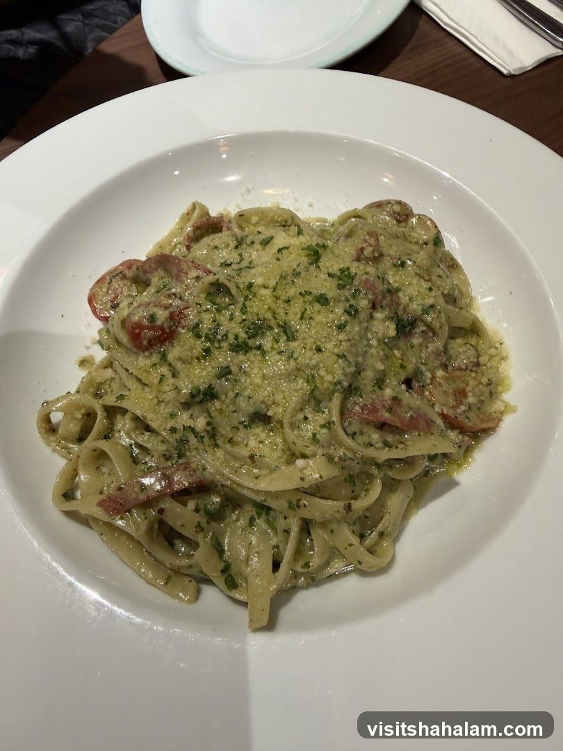 Pasta with Sauce and Tomatoes