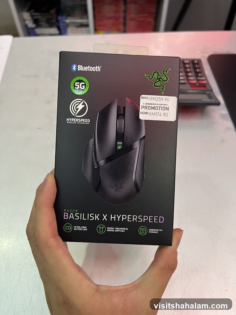 Razer Basilisk X Hyperspeed Wireless Mouse Box