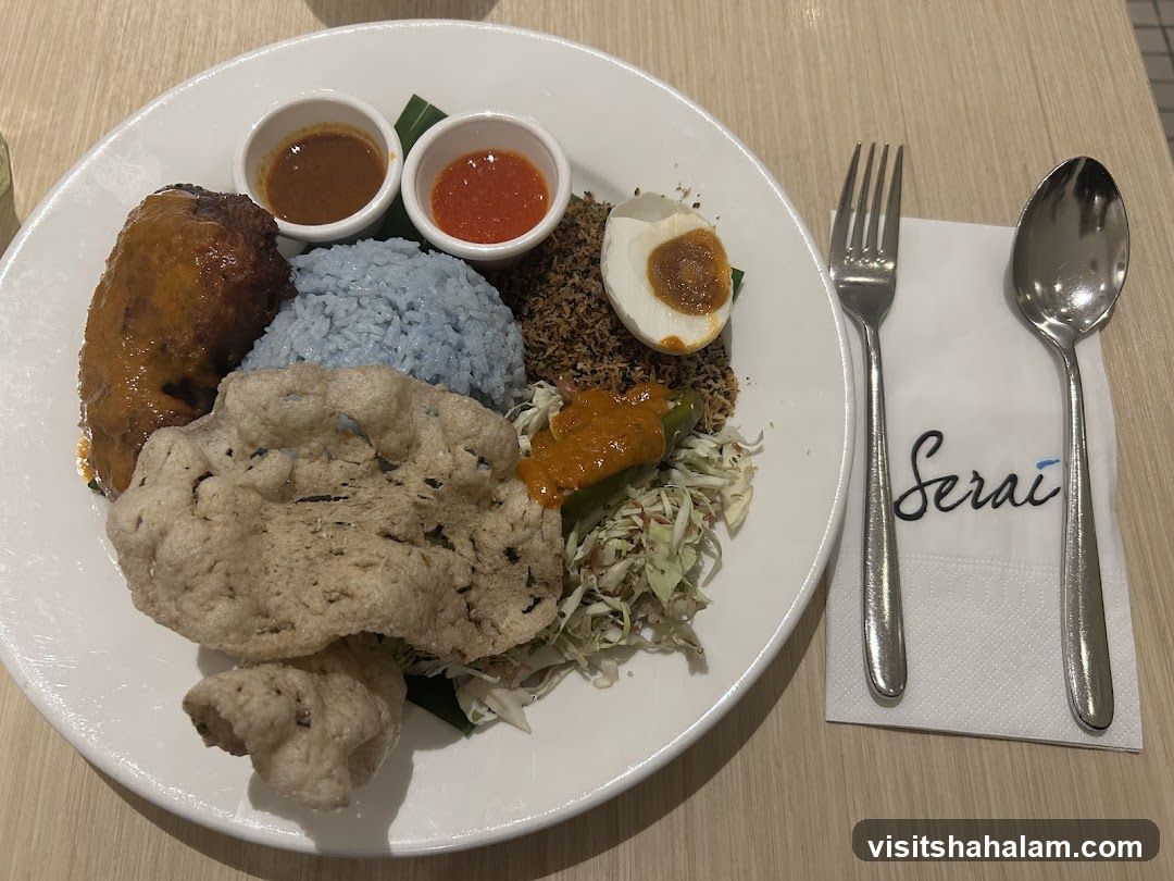 Nasi Kerabu with Fried Chicken