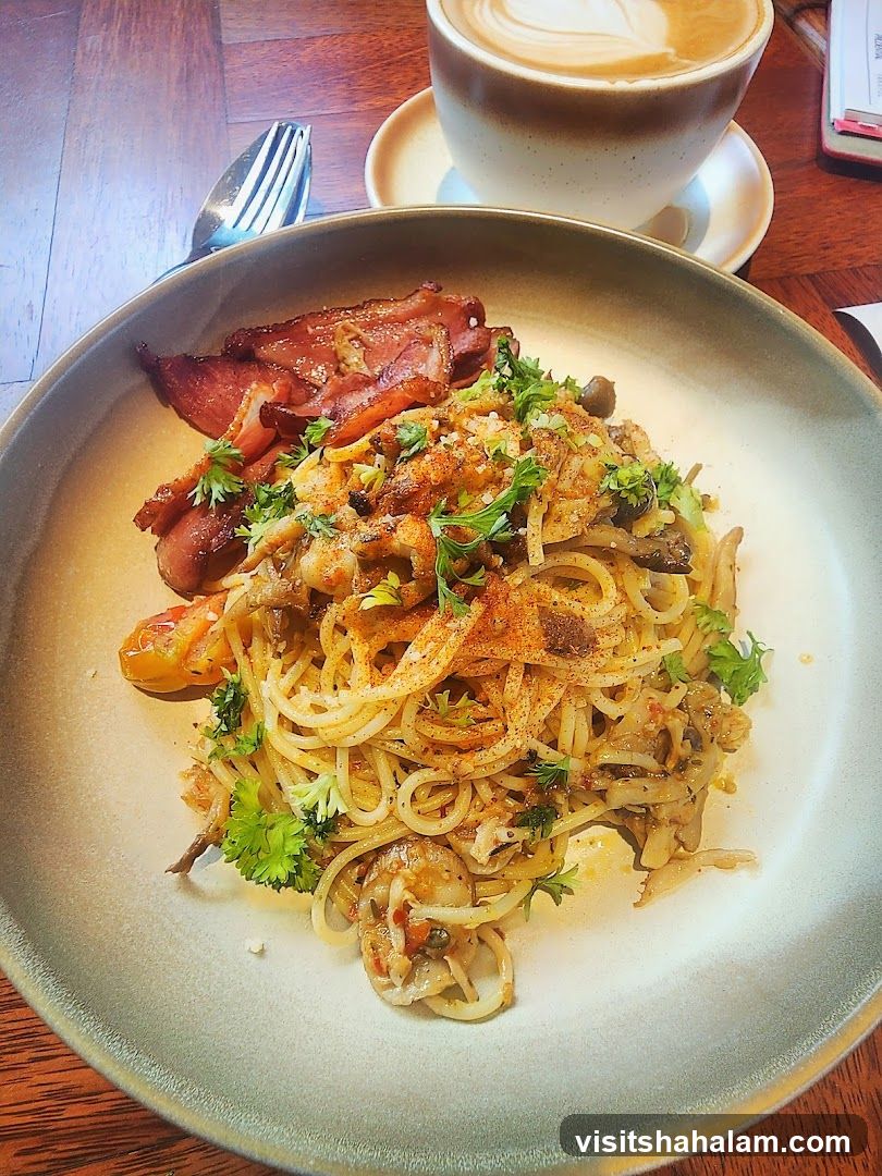 Spaghetti with Bacon and Coffee