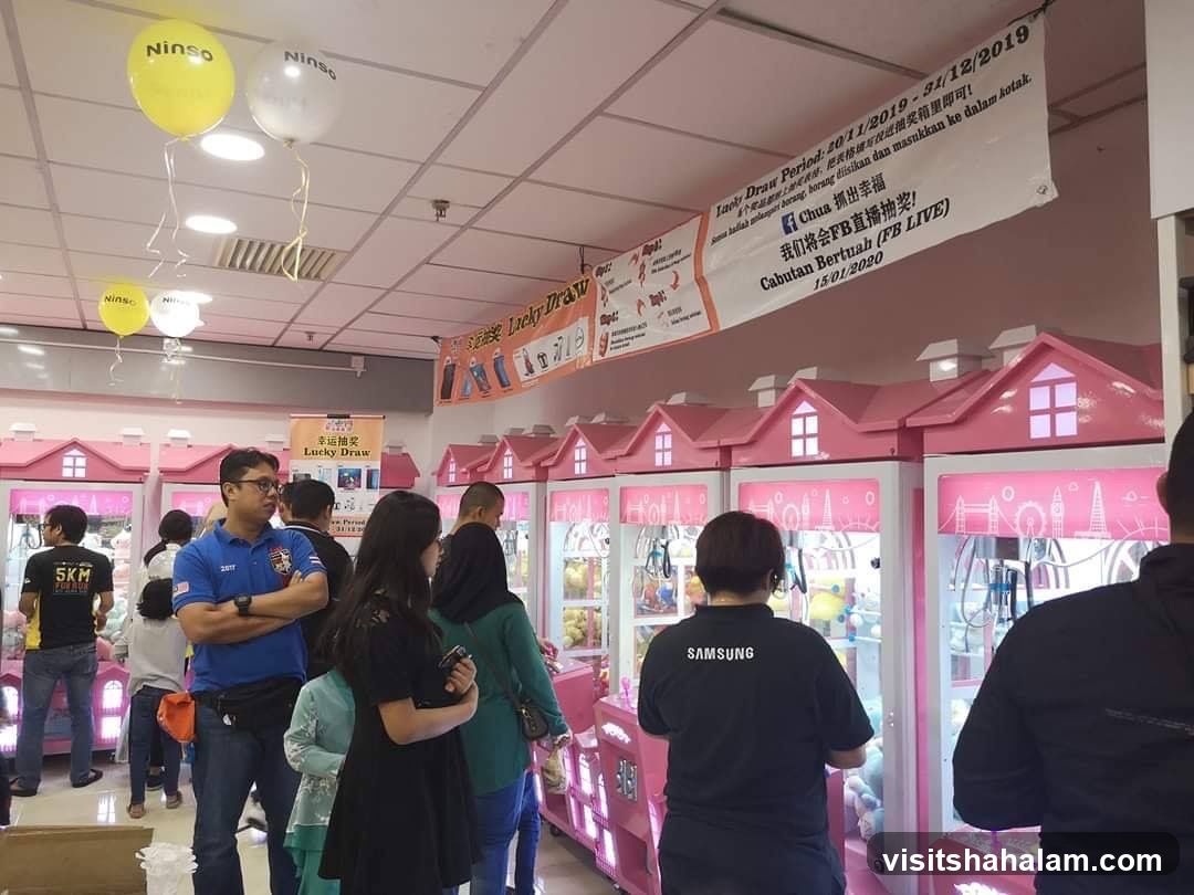 Claw Machine Arcade
