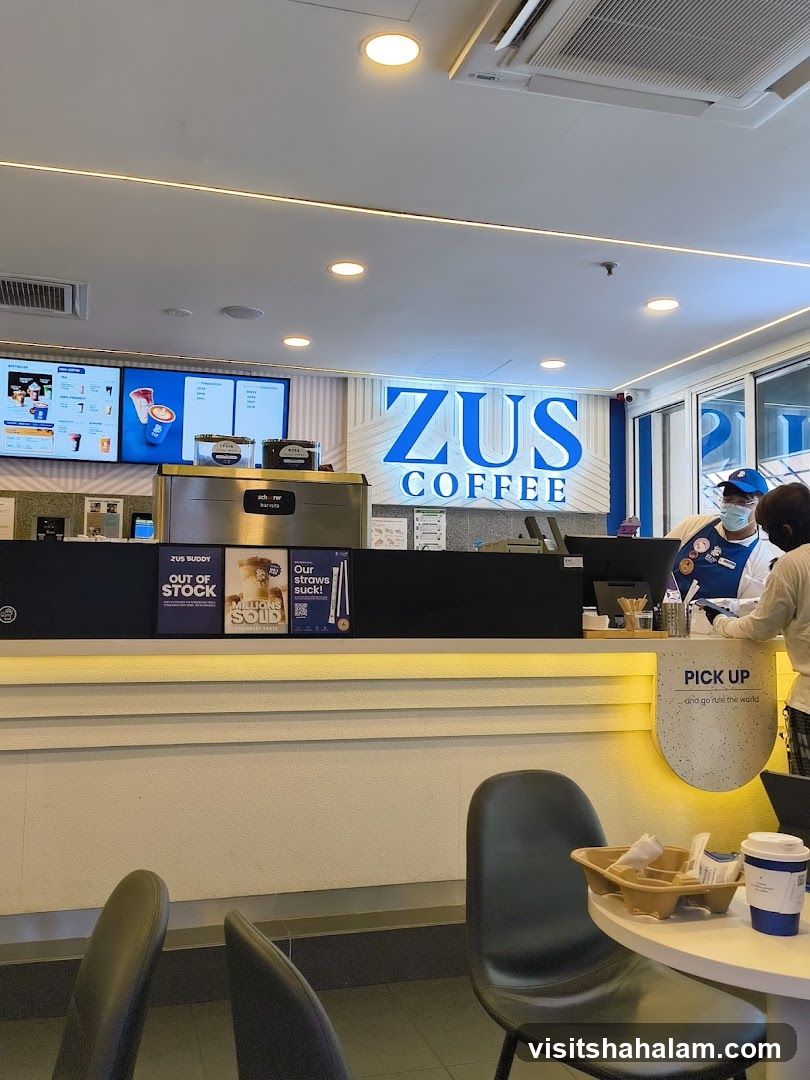 ZUS COFFEE Counter