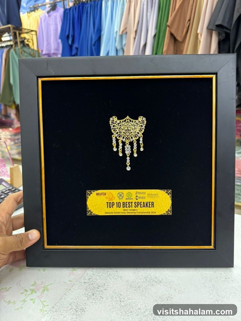 Framed Brooch Award