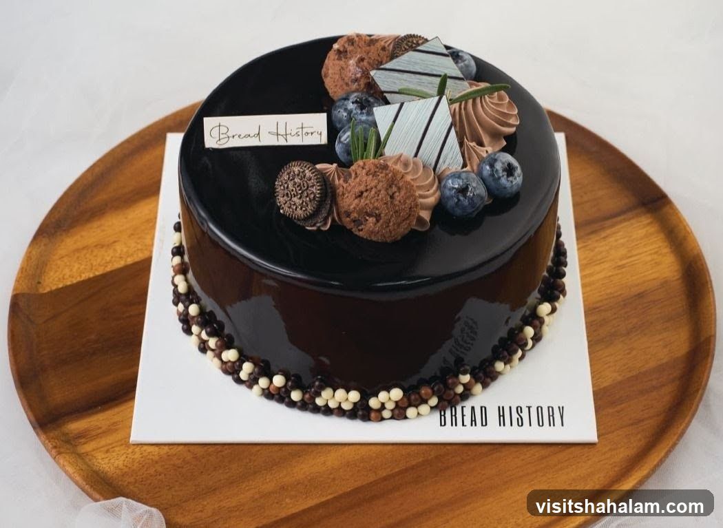 Chocolate Cake with Blueberries and Cookies