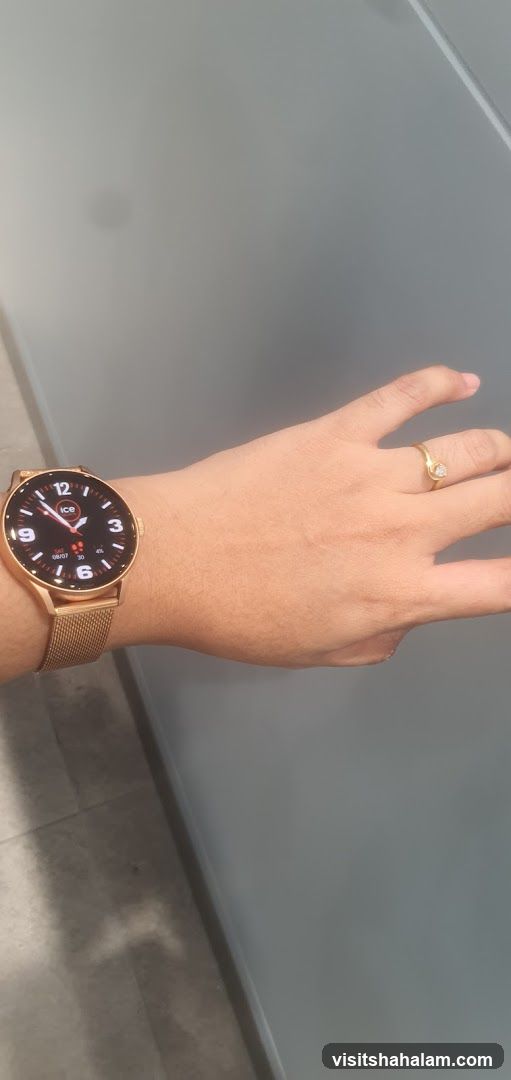 Rose Gold Smartwatch