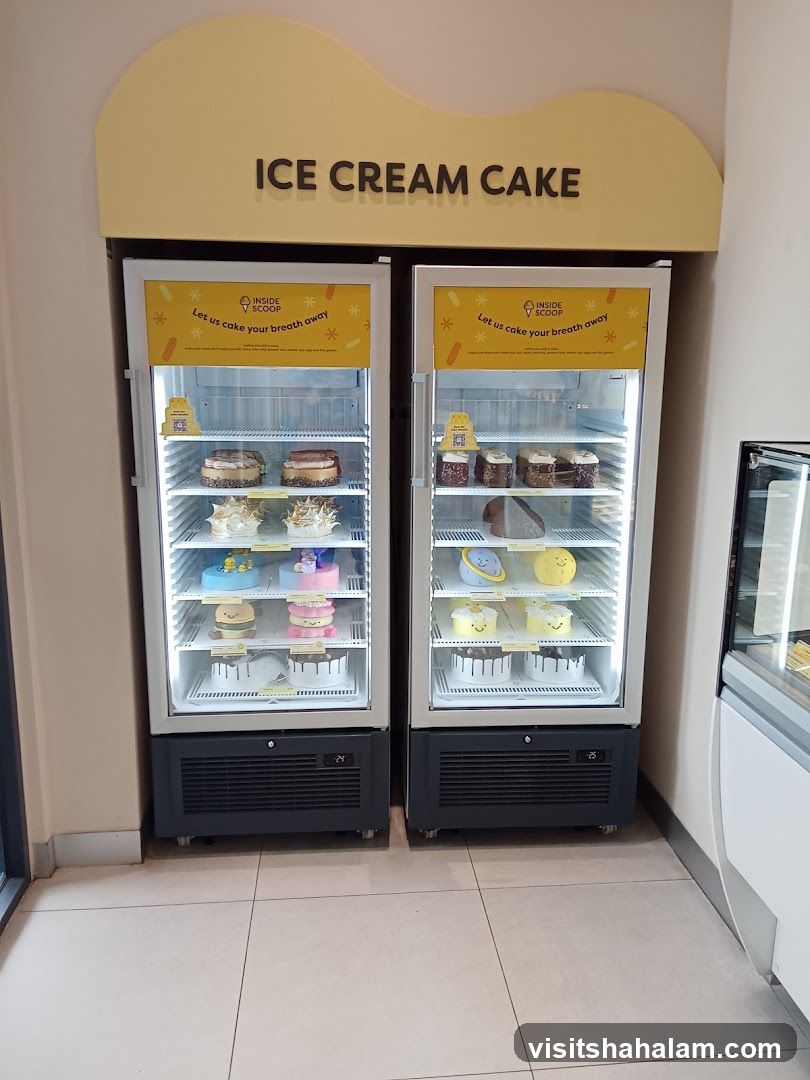 Ice Cream Cakes Display