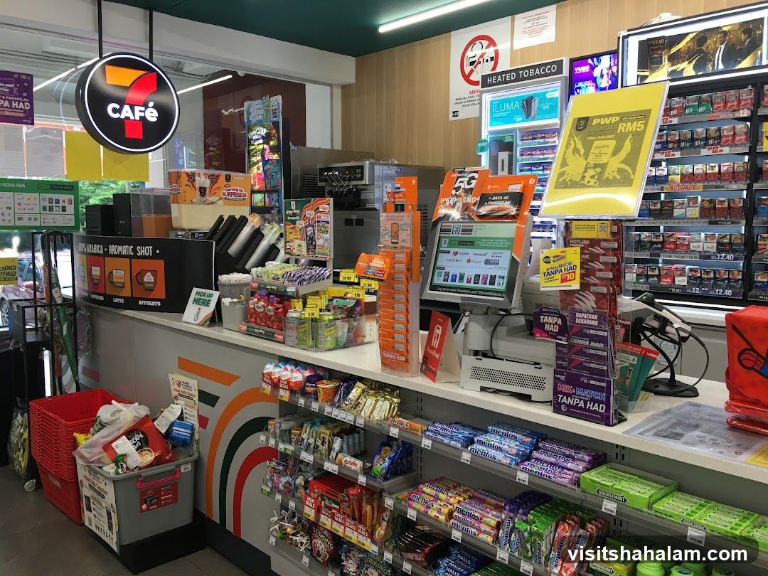 7-Eleven Cafe Counter