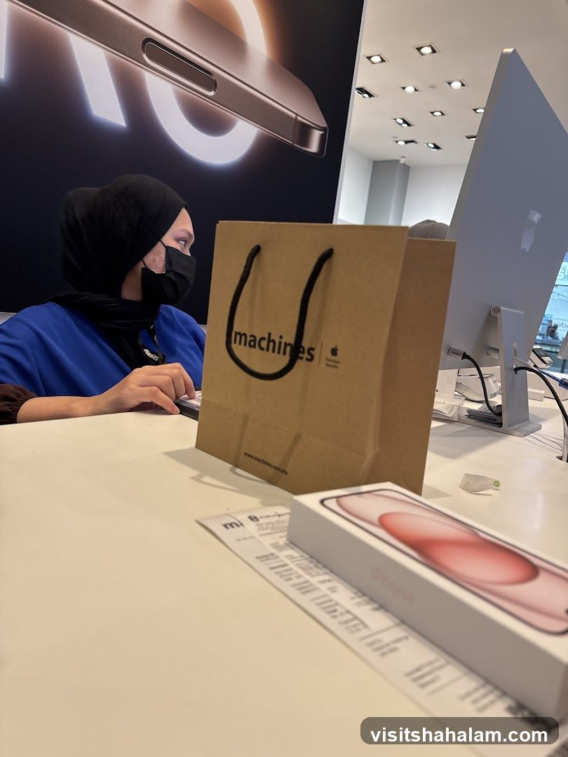 Apple Store Interior