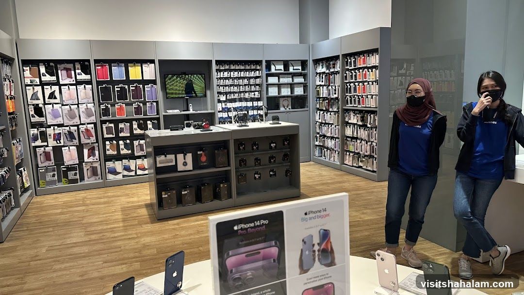 Tech Store Display