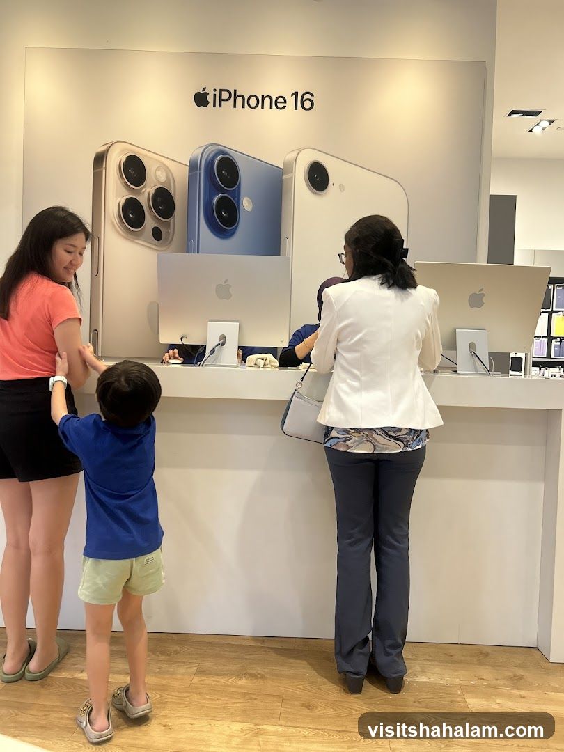 Apple Store Display