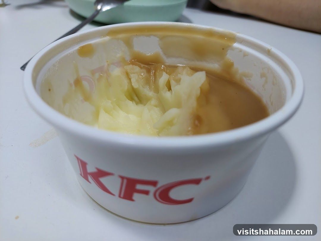 Mashed Potatoes with Gravy