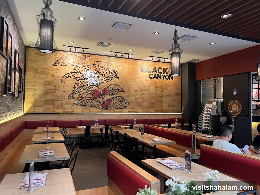 Black Canyon Coffee Shop Interior