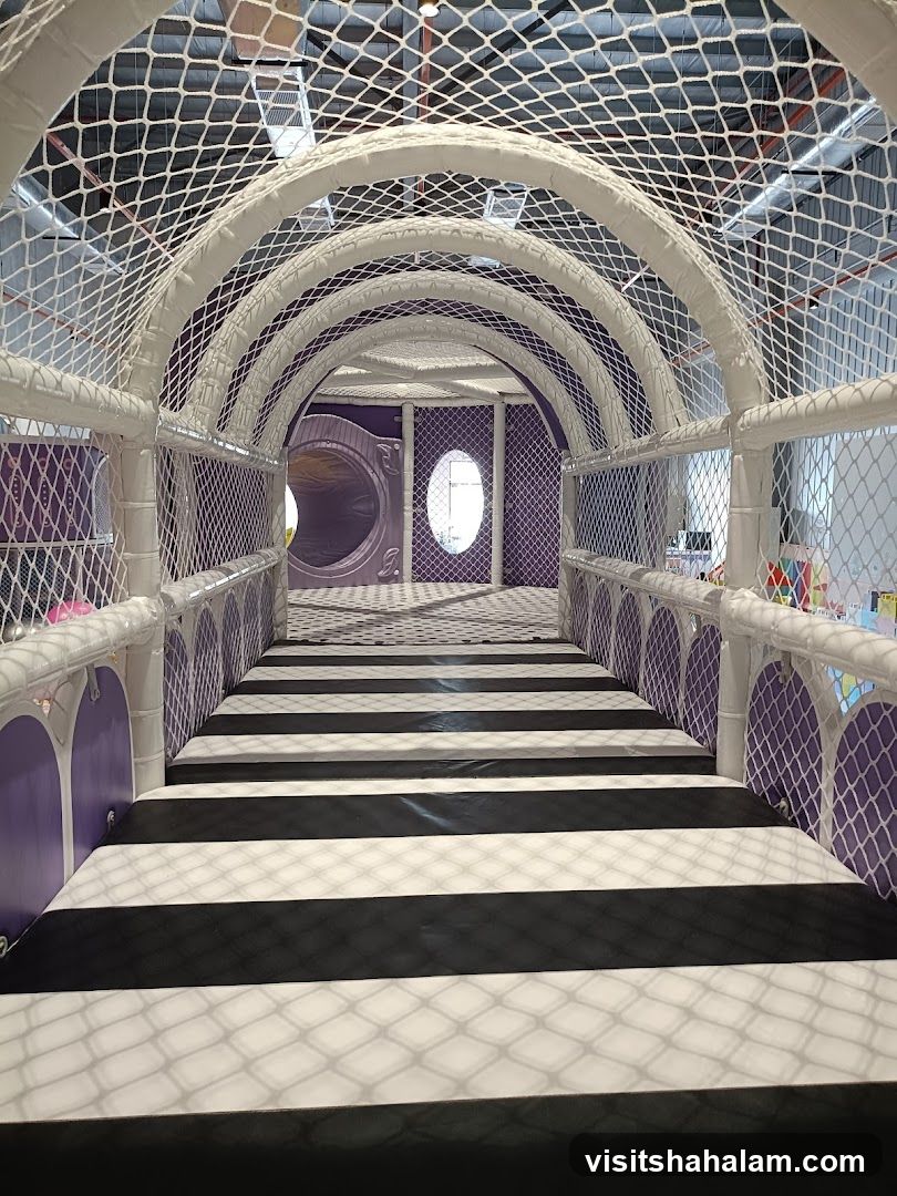 Indoor Playground Tunnel