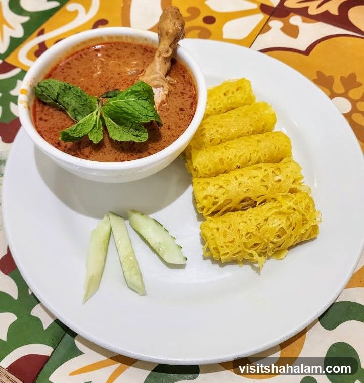 Chicken Curry with Roti Jala