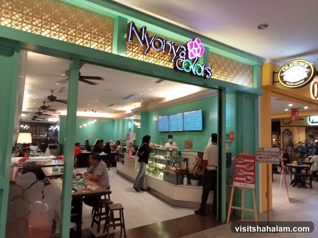 Nyonya Colors