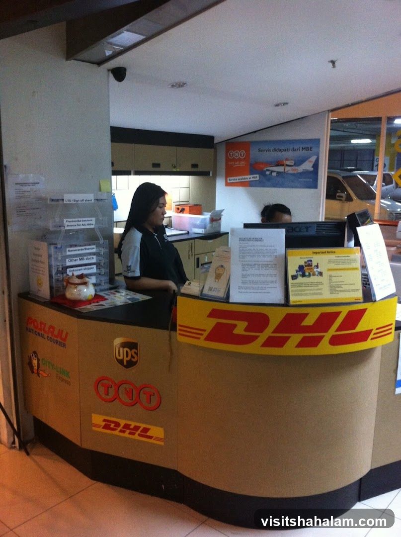 Shipping and Courier Service Counter