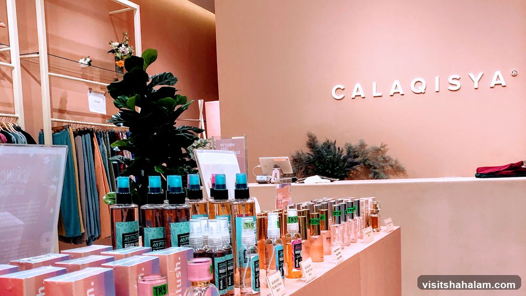 Cosmetics Display