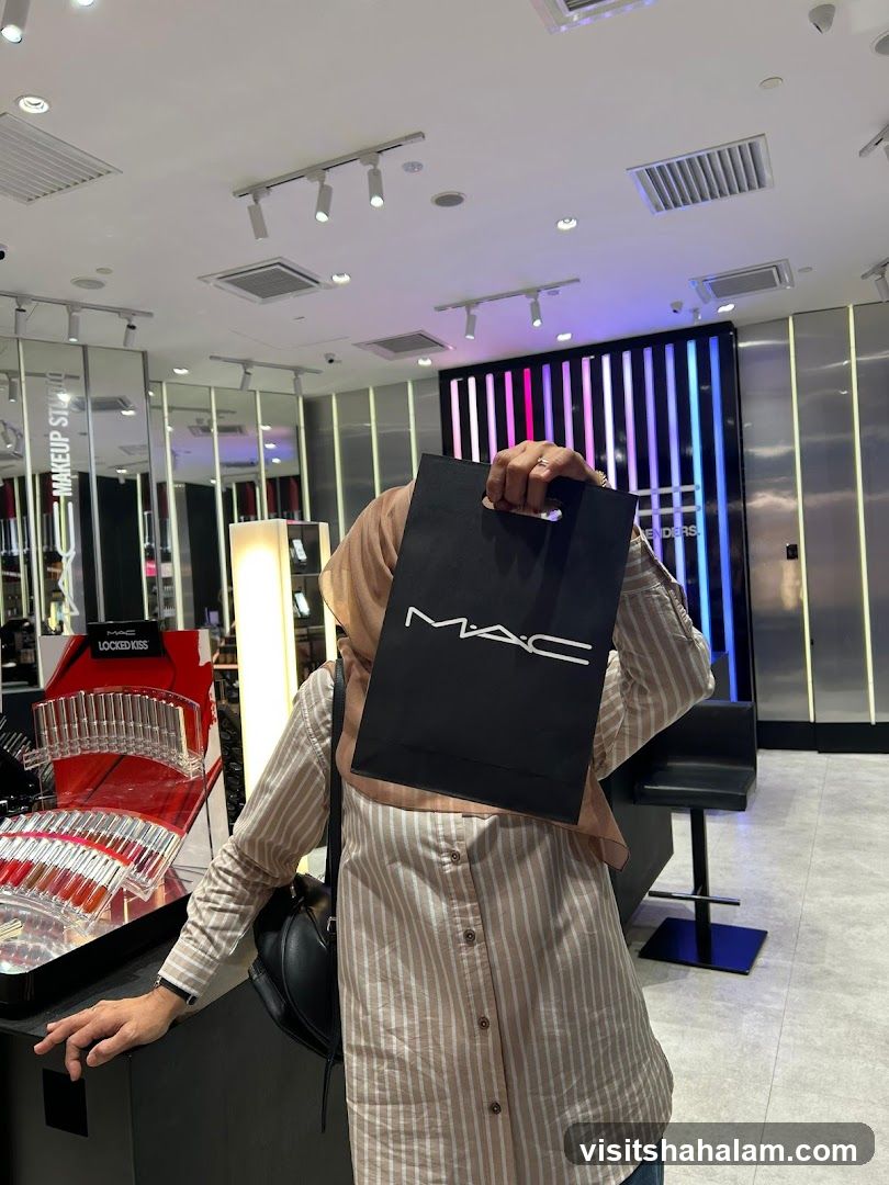 MAC COSMETICS